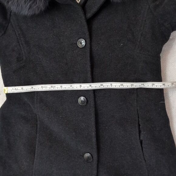 Genuine fox  fur trimmed wool full length Longline coat overcoat size 4 … - Picture 11 of 11